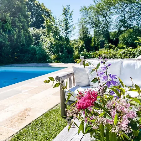 Domaine De Pragelier, Petronille B&B 3*