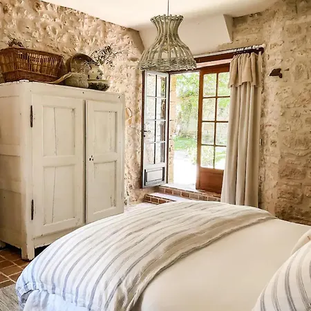 Domaine De Pragelier, Petronille B&B 3*