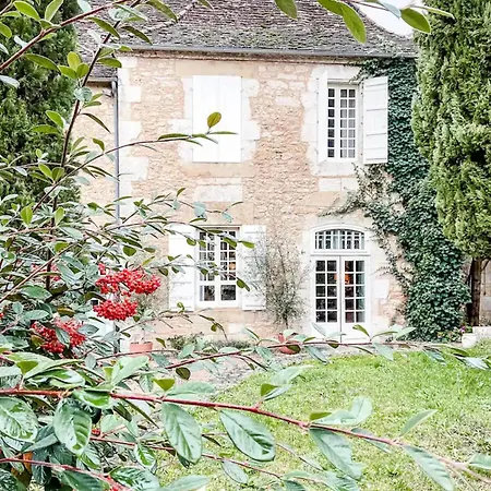 Domaine De Pragelier, Petronille Bed and Breakfast 3*